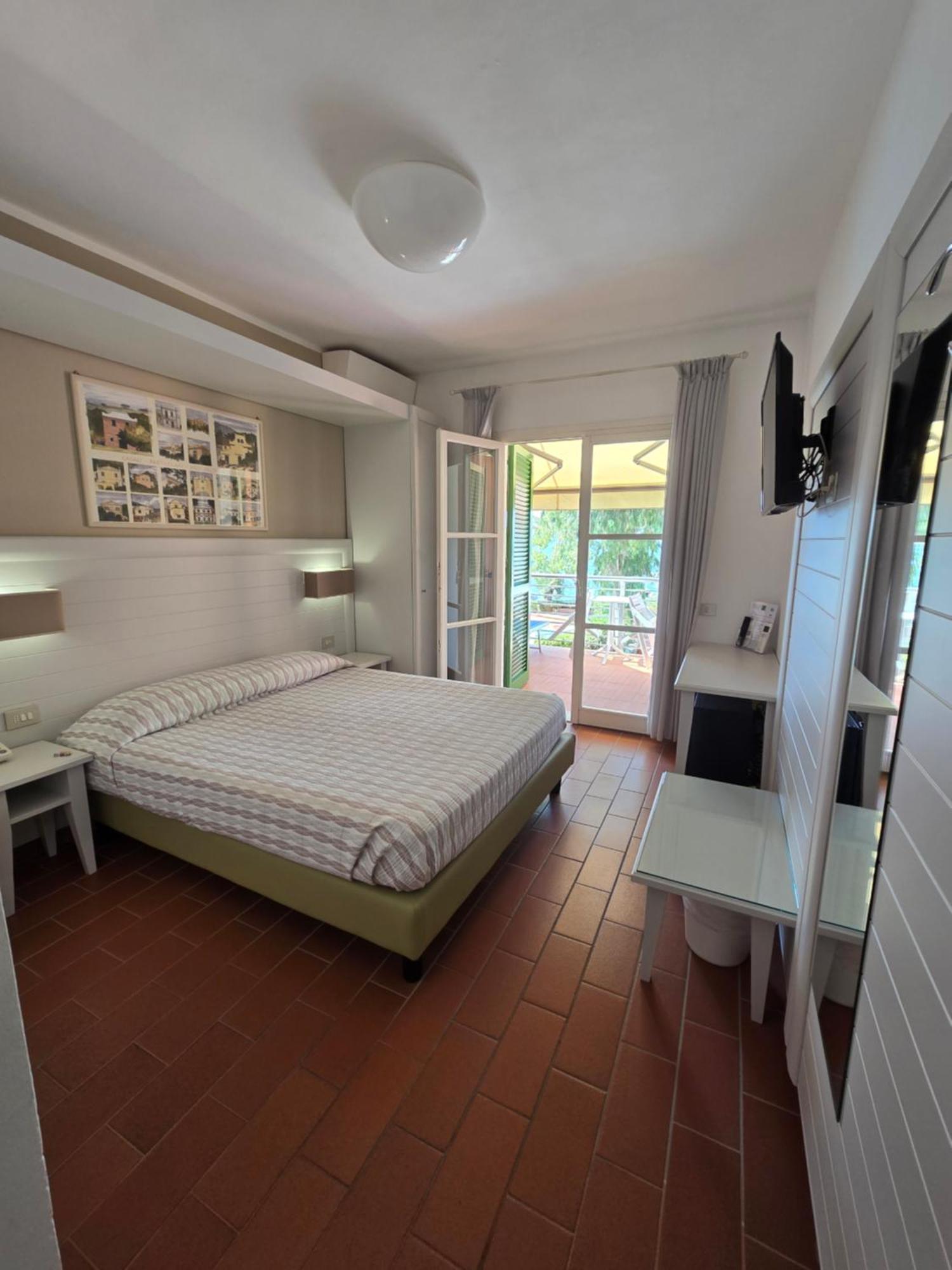 Hotel Mare Portoferraio Esterno foto